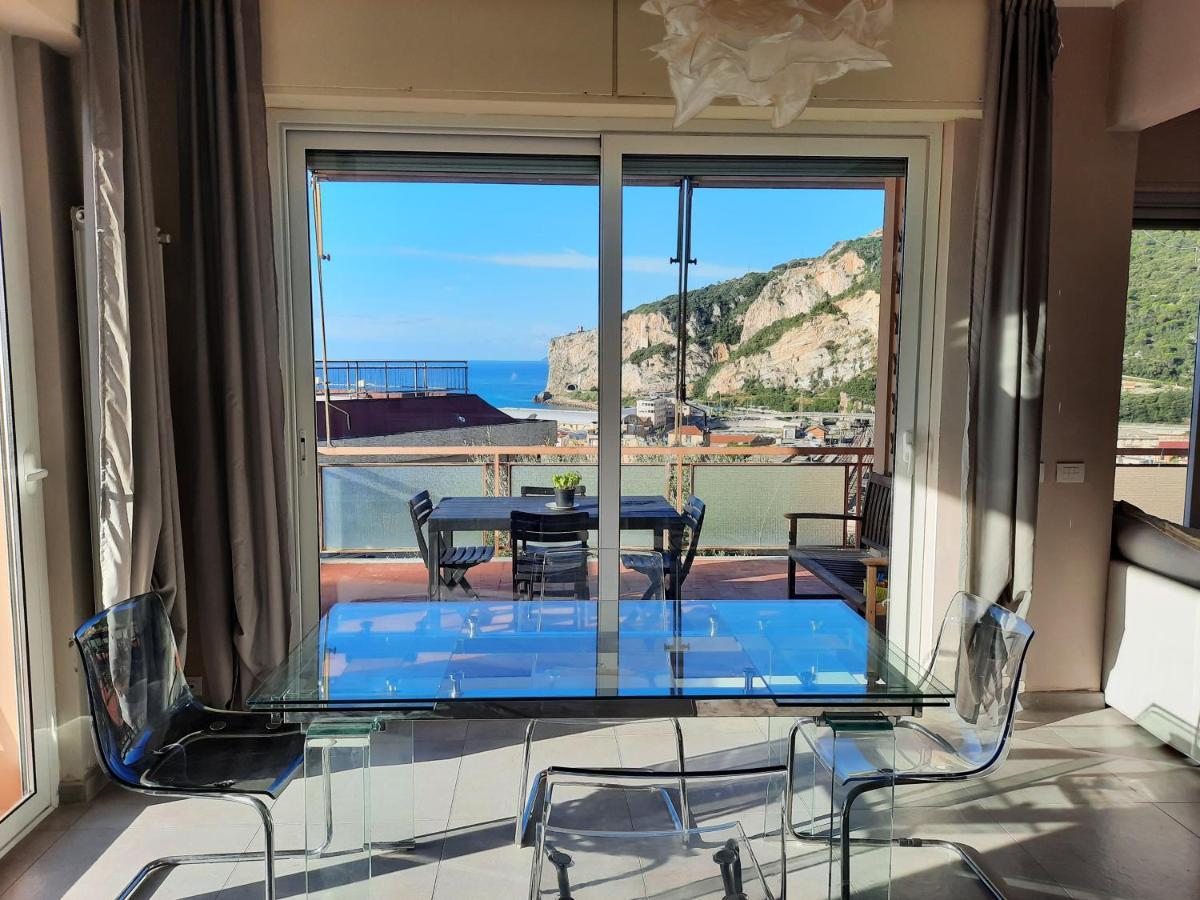 Casa Matilde - Appartamento Vista Mare - Con Posto Auto Finale Ligure Exteriör bild