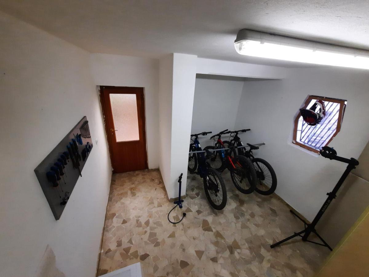 Casa Matilde - Appartamento Vista Mare - Con Posto Auto Finale Ligure Exteriör bild