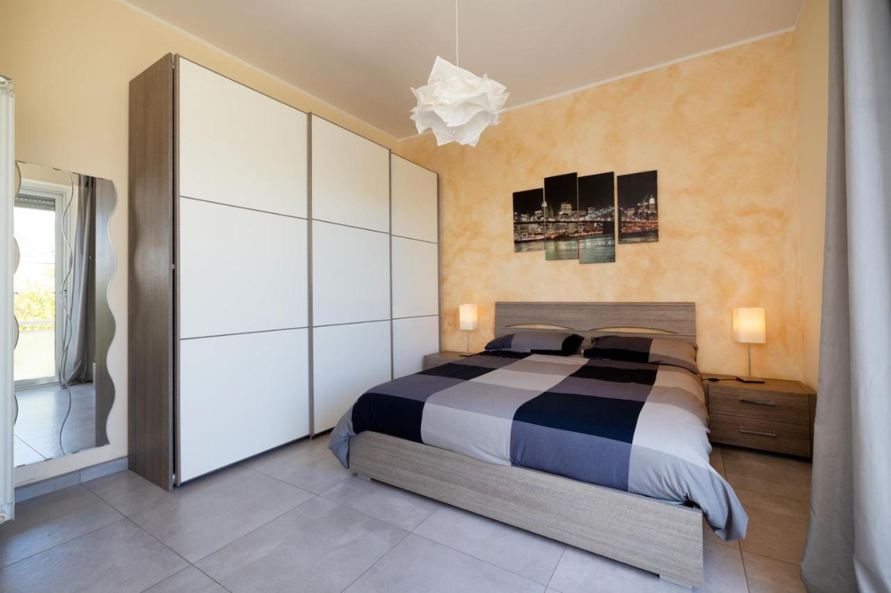 Casa Matilde - Appartamento Vista Mare - Con Posto Auto Finale Ligure Exteriör bild