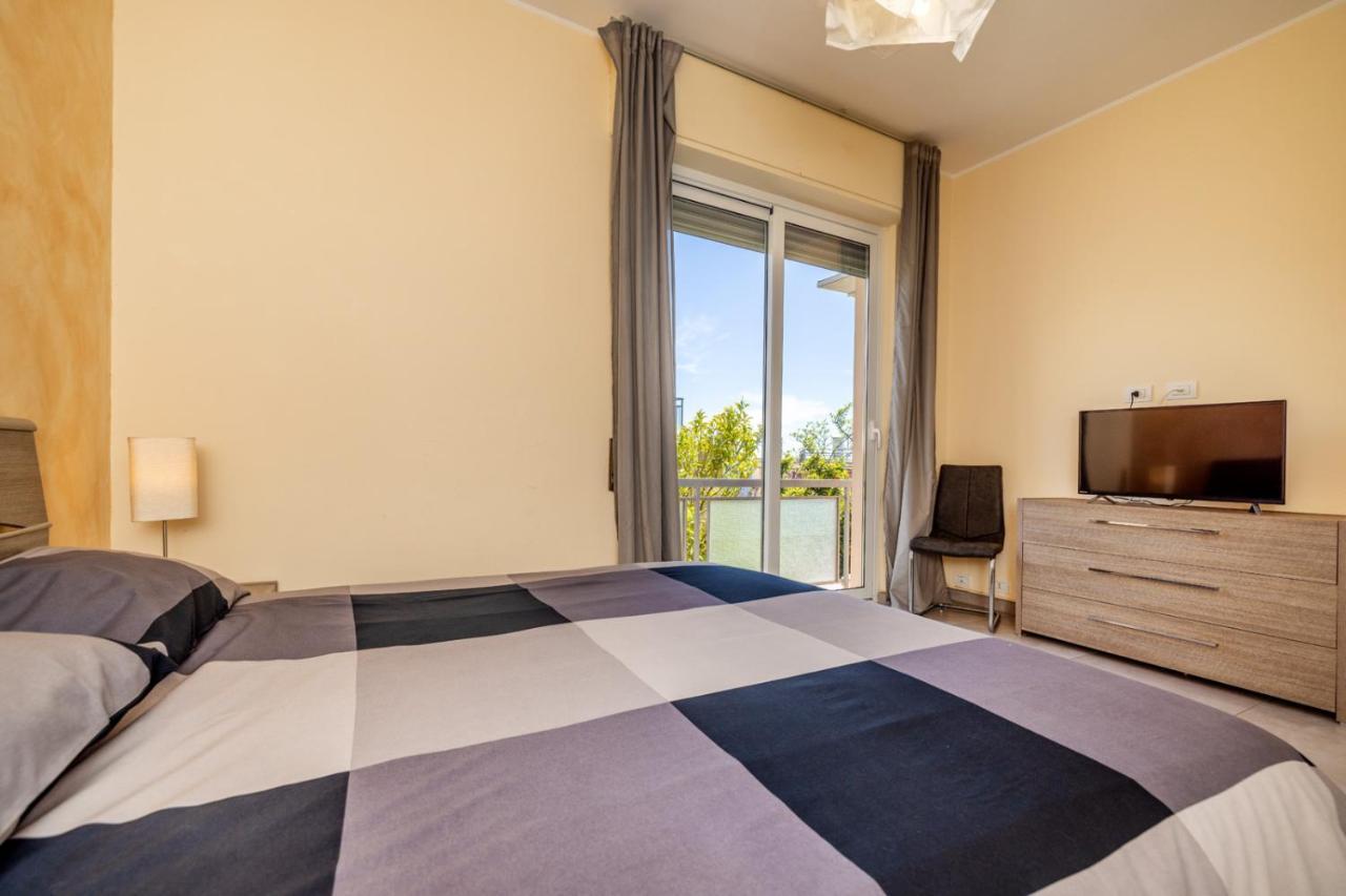 Casa Matilde - Appartamento Vista Mare - Con Posto Auto Finale Ligure Exteriör bild