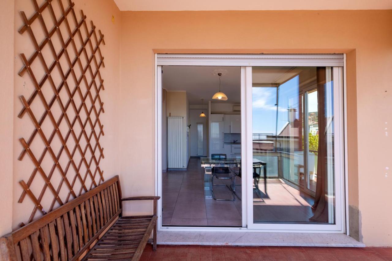 Casa Matilde - Appartamento Vista Mare - Con Posto Auto Finale Ligure Exteriör bild