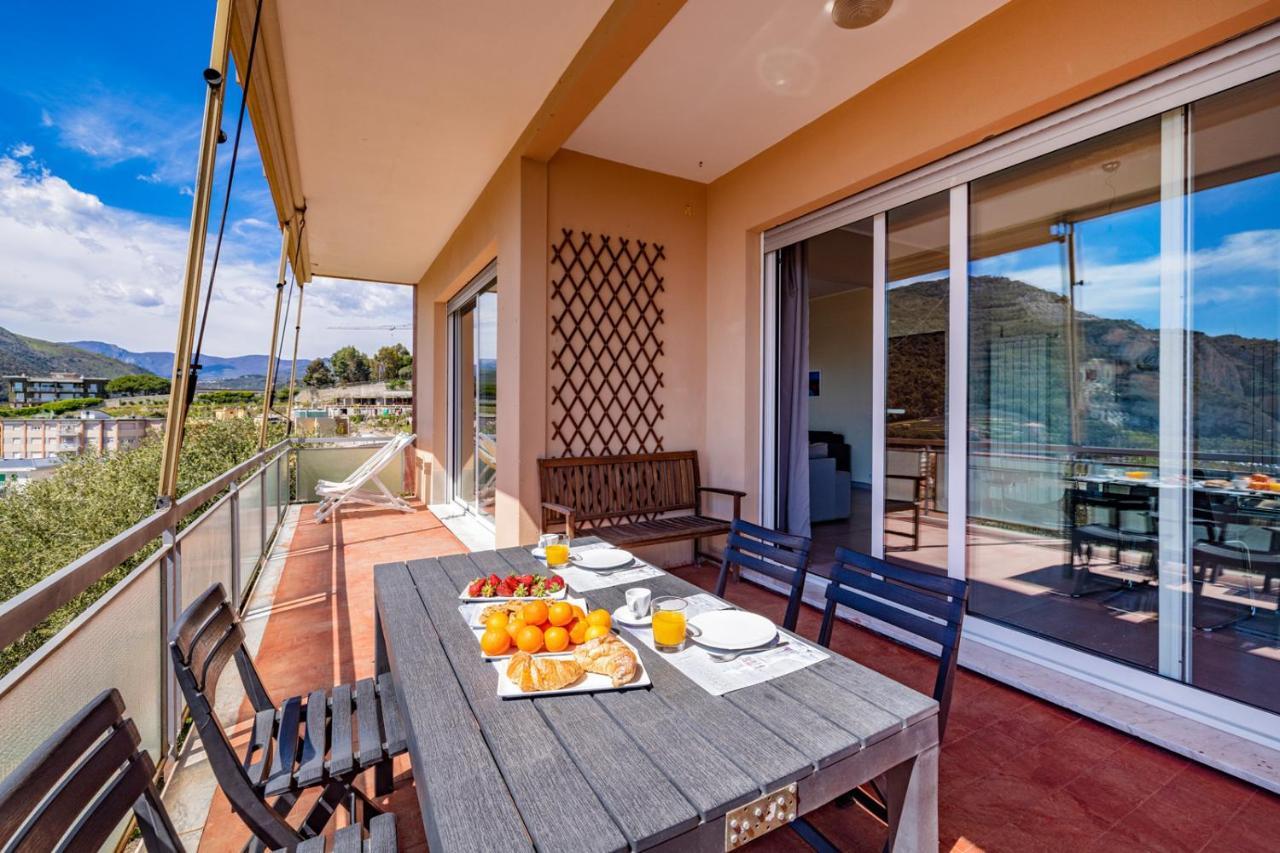 Casa Matilde - Appartamento Vista Mare - Con Posto Auto Finale Ligure Exteriör bild
