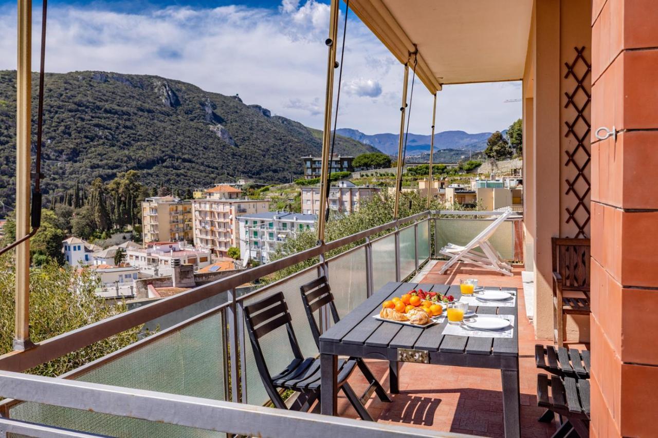 Casa Matilde - Appartamento Vista Mare - Con Posto Auto Finale Ligure Exteriör bild