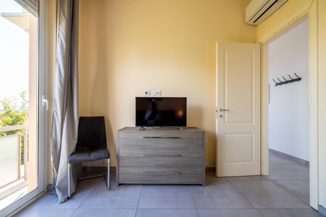 Casa Matilde - Appartamento Vista Mare - Con Posto Auto Finale Ligure Exteriör bild