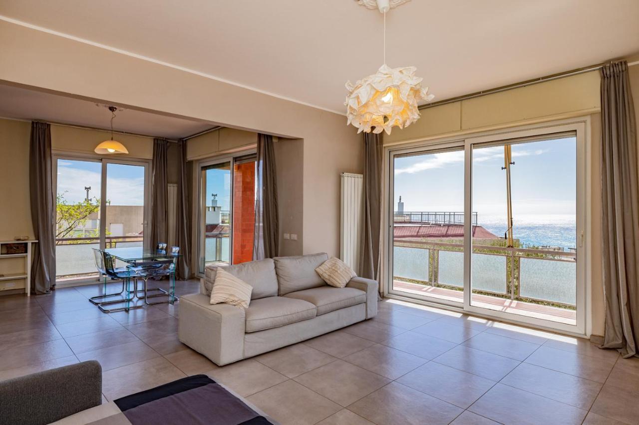 Casa Matilde - Appartamento Vista Mare - Con Posto Auto Finale Ligure Exteriör bild